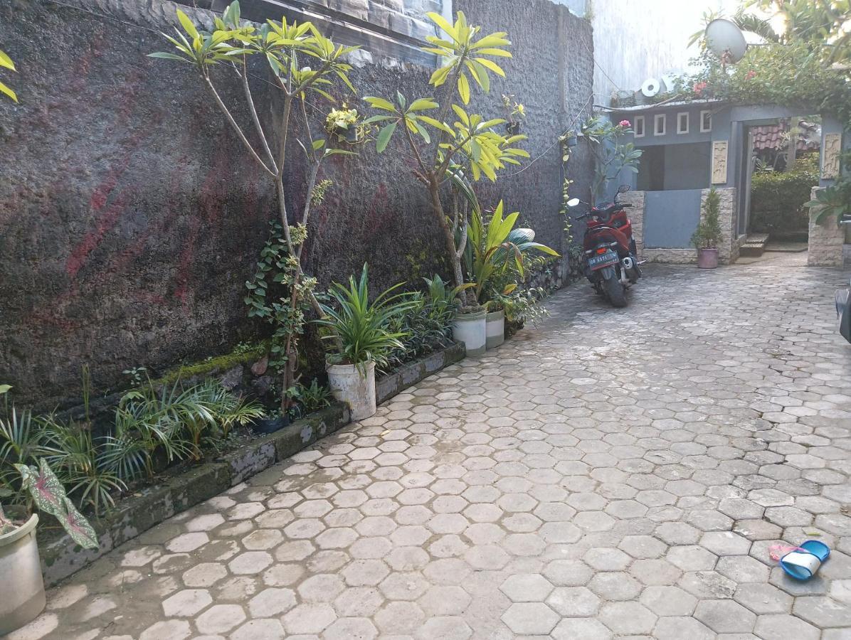 Ayu Homestay Kuta  Ngoại thất bức ảnh