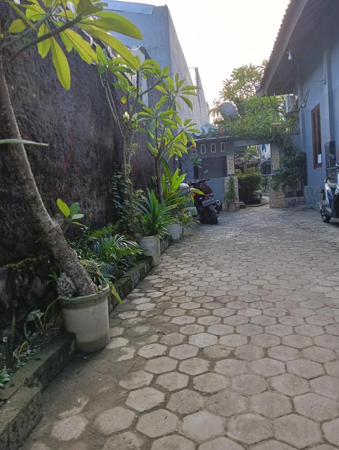 Ayu Homestay Kuta  Ngoại thất bức ảnh