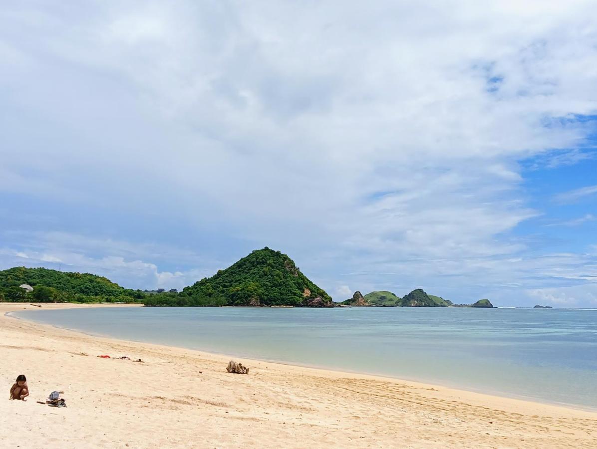 Ayu Homestay Kuta  Ngoại thất bức ảnh